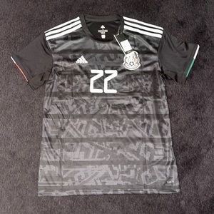 Mexico black jersey size L #22 H. Lozano